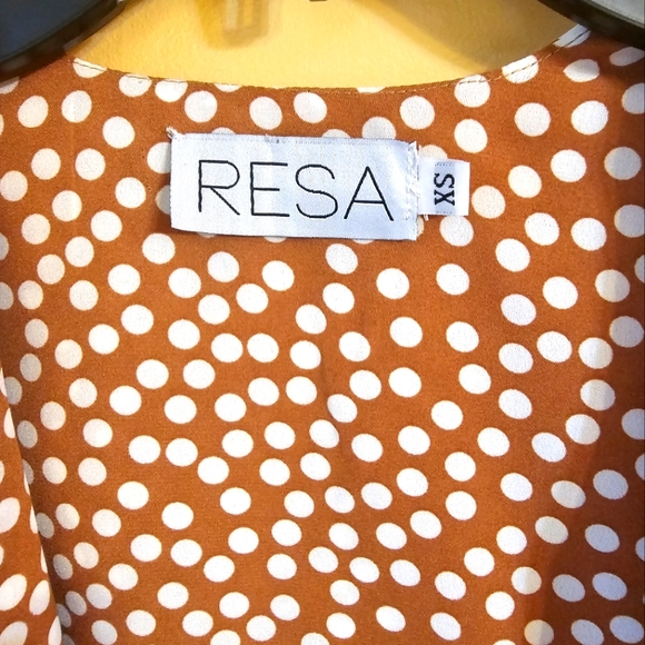 RESA Women's Top - Picture 2 of 3